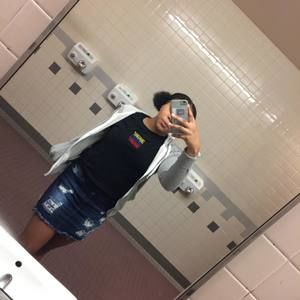 Meet your Posher, Lila